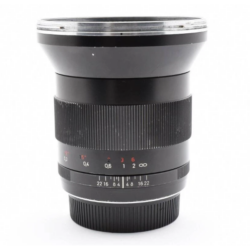Zeiss Distagon 21mm /f2.8 - Canon EF