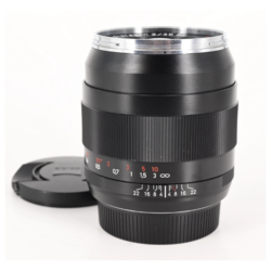 Zeiss Distagon 35mm /f1.4 - Canon EF